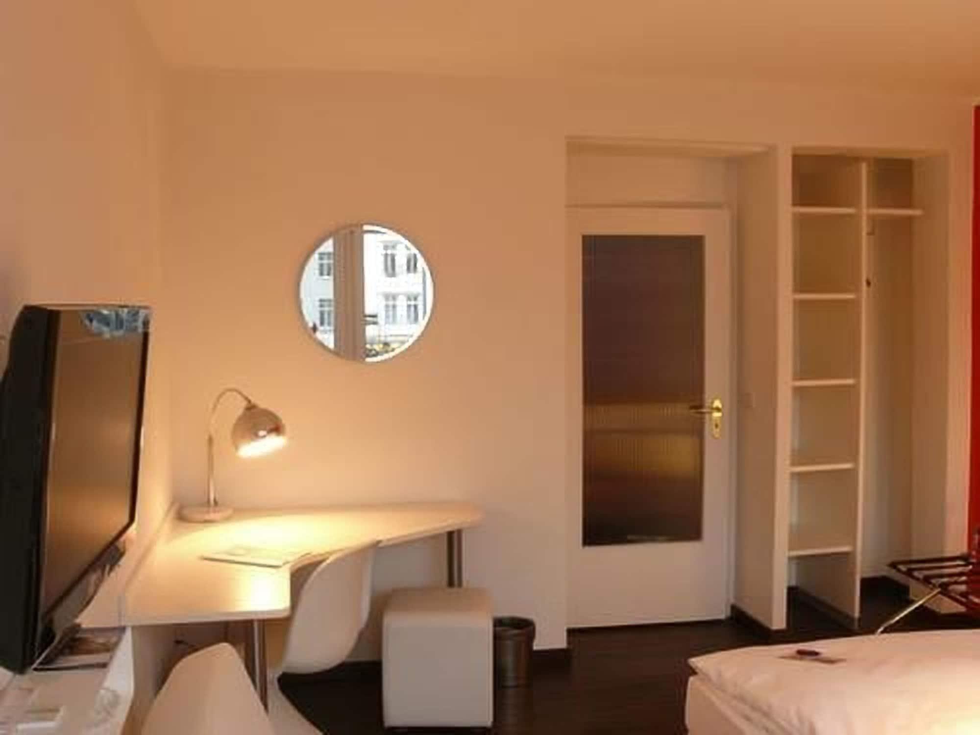 Cityhotel Monopol Хамбург Екстериор снимка