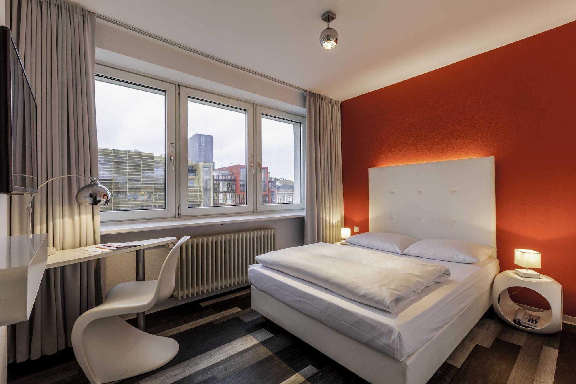 Cityhotel Monopol Хамбург Екстериор снимка