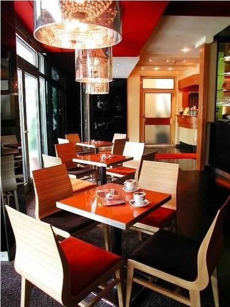 Cityhotel Monopol Хамбург Ресторант снимка